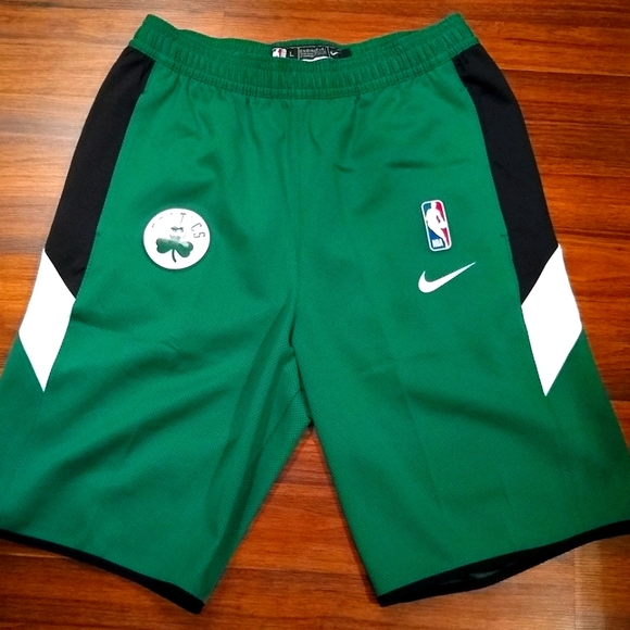 nike pe shorts